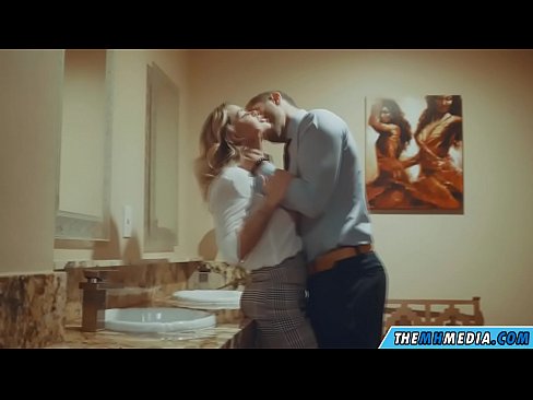 ❤️ Кога бујна русокоса ќе ве заведе во јавен тоалет ❤️❌ Порно vk кај нас